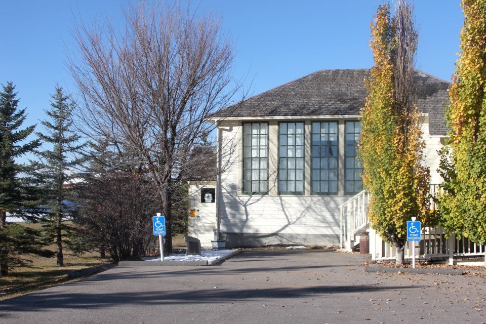 Since restoration, the Bearspaw schoolhouse has been used as a rental space for meetings, weddings, dance groups, artists, junior chess players, and many more activities.