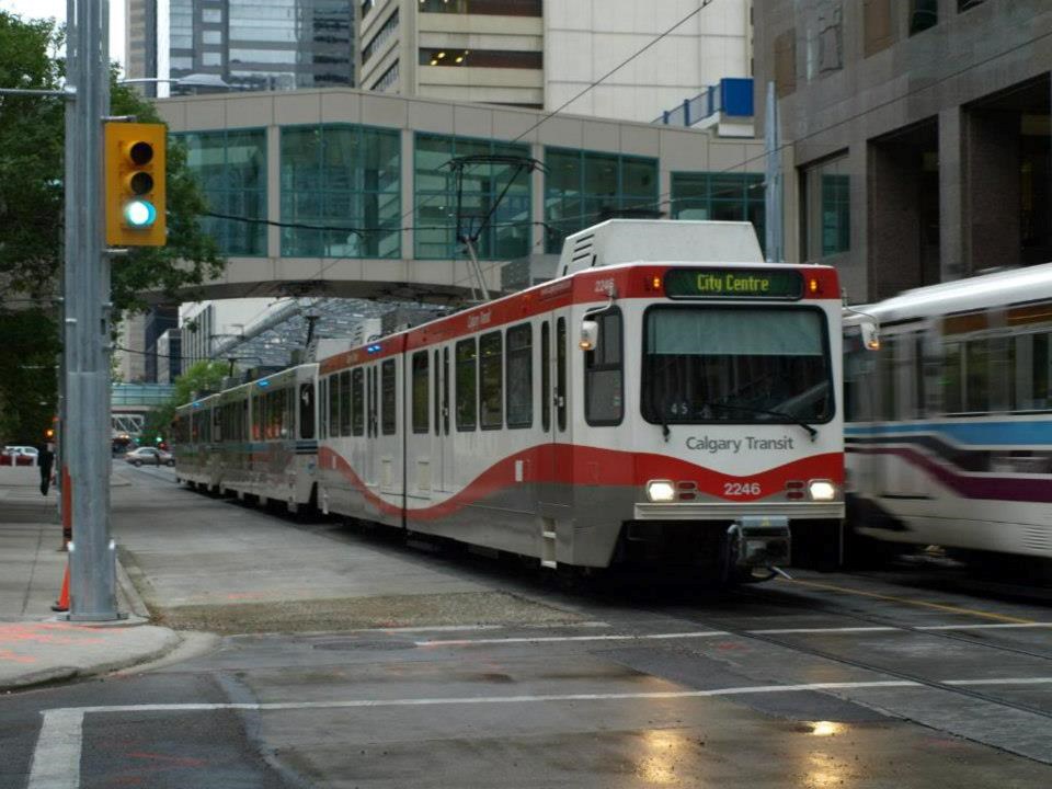 ln-calgary-c-train