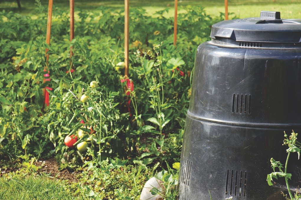 City of Edmonton on X: You can use a black garbage bag for yard