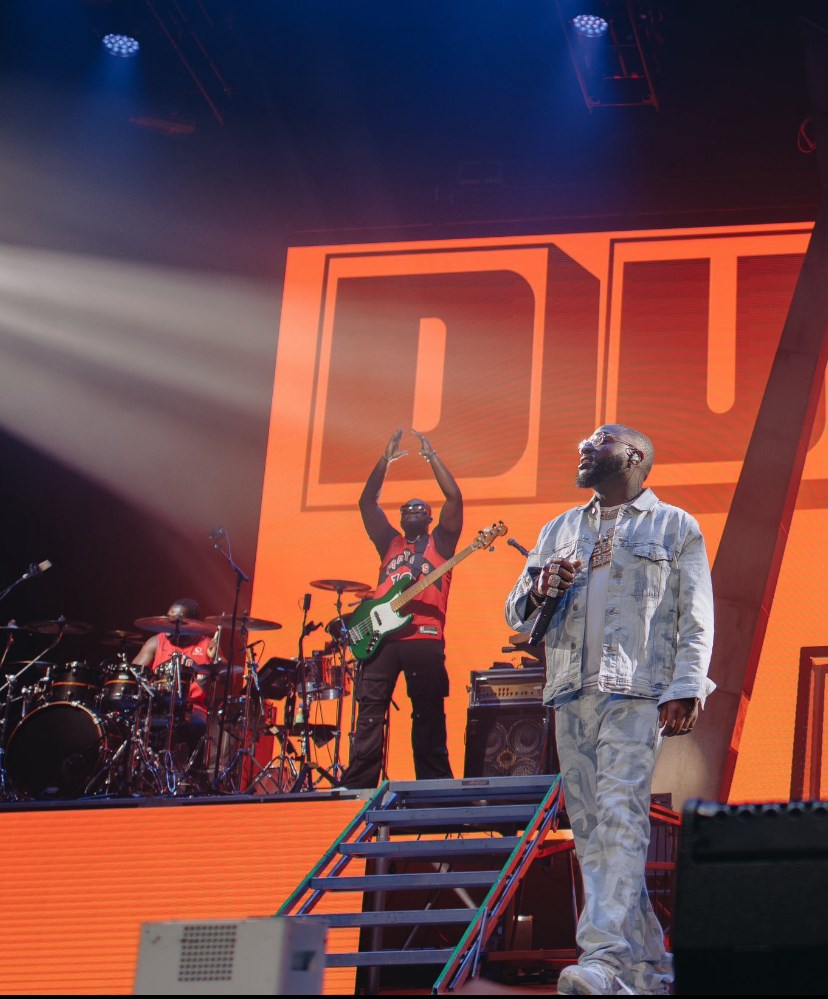 Davido performs at sold out O2 Arena show - AlimoshoToday.com