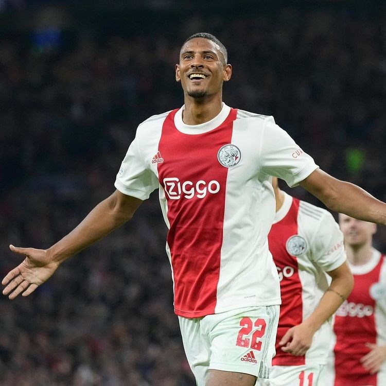 sebastien.haller joins Cristiano Ronaldo (2017-18) as the only