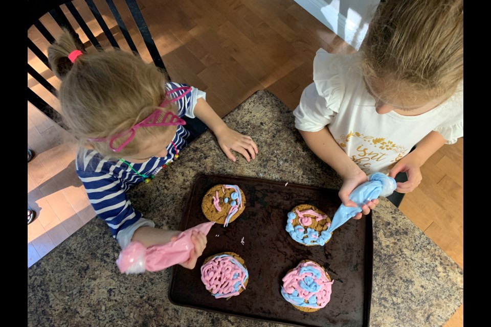 Tim Hortons owners all smiles from Smile Cookie Campaign - Barrie News