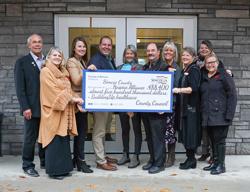 simcoe-county-hospice-alliance-cheque-presentation