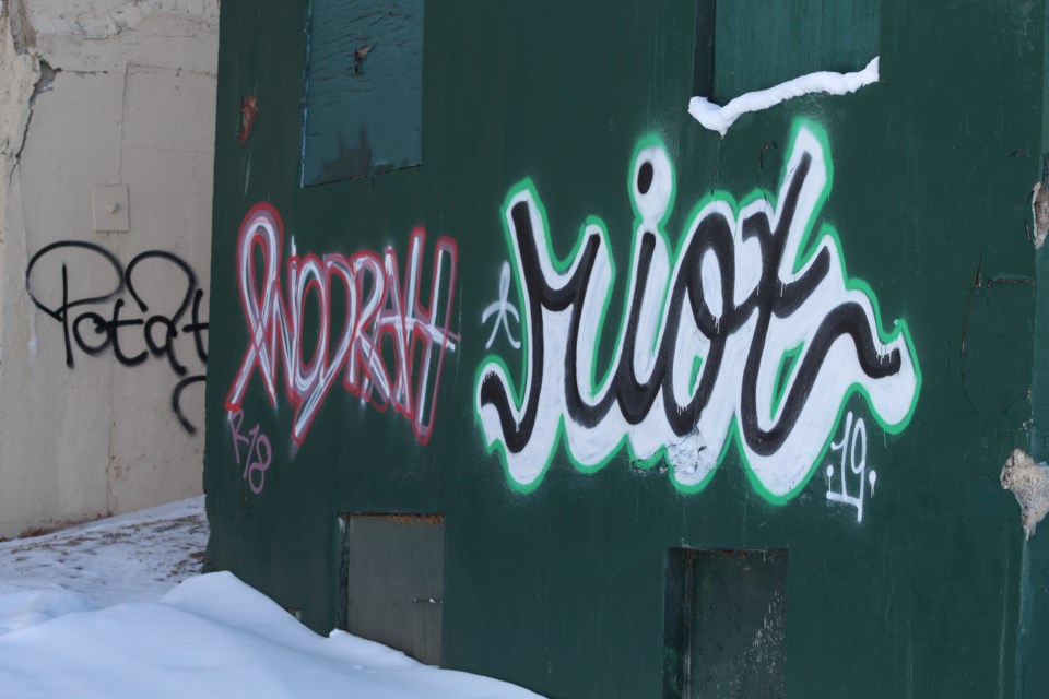 2019-02-26 Downtown graffiti RB 4