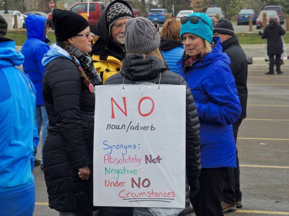 2017-11-13 Striking Georgian College faculty 2