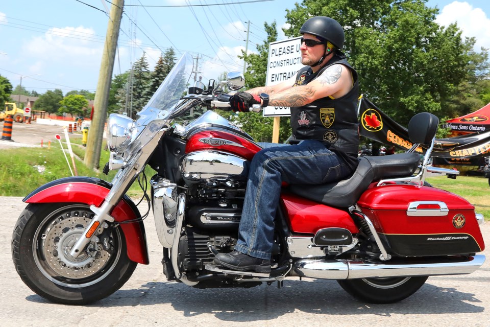 Riding for a cause (9 photos) - Barrie News