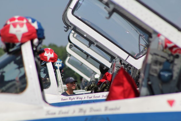 ~Airshow~ 2018-05-31-snowbirds-7-rb