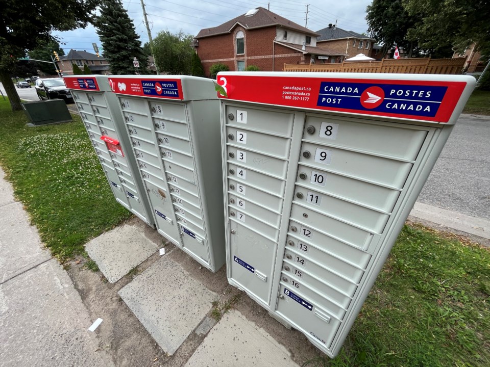 07132023canadapostboxrb