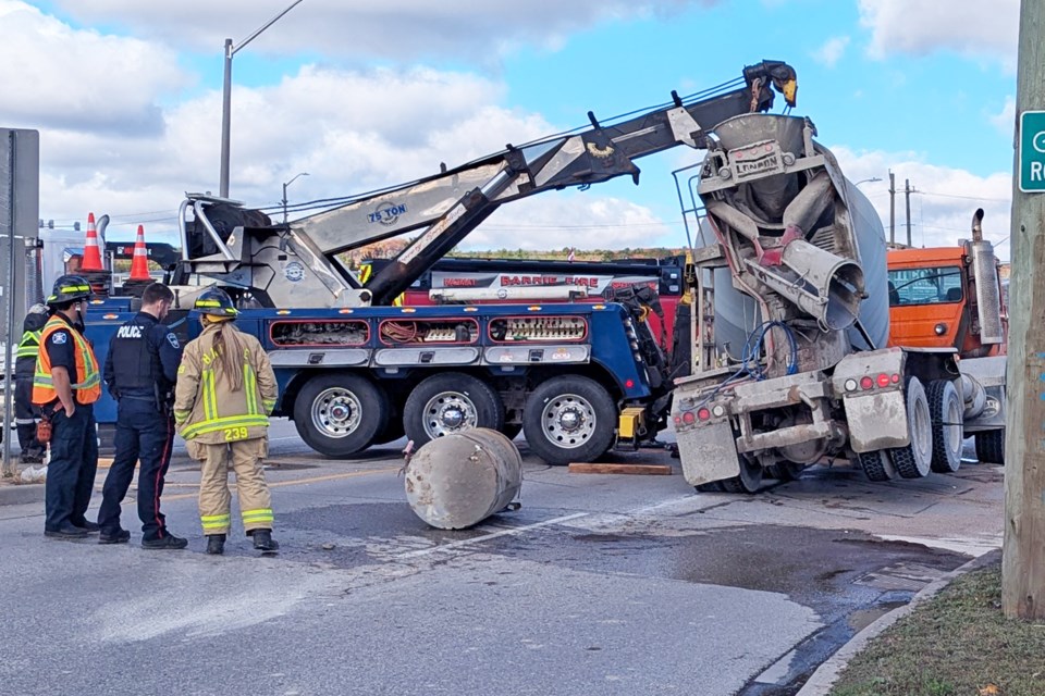 11072024concretetrucklosesload