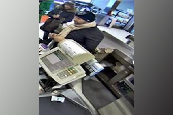 2018-03-27 wallet theft suspect