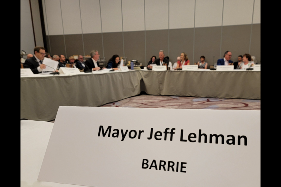 Barrie Mayor Jeff Lehman was in Ottawa last weekend for the Association of Ontario Municipalities (AMO) annual general meeting and conference.