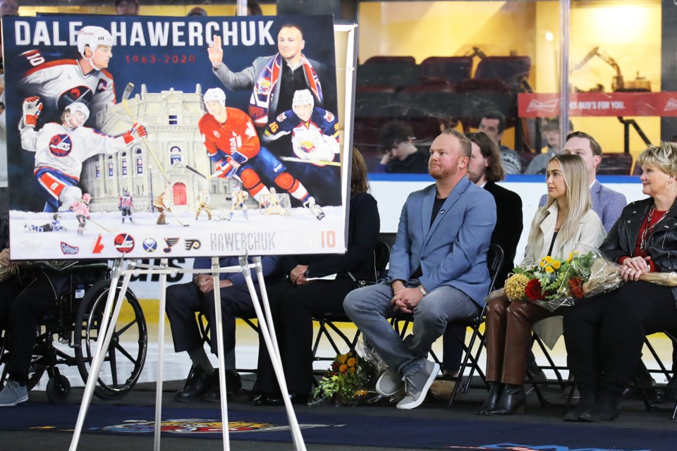 Community mourns death of Dale Hawerchuk - Barrie News