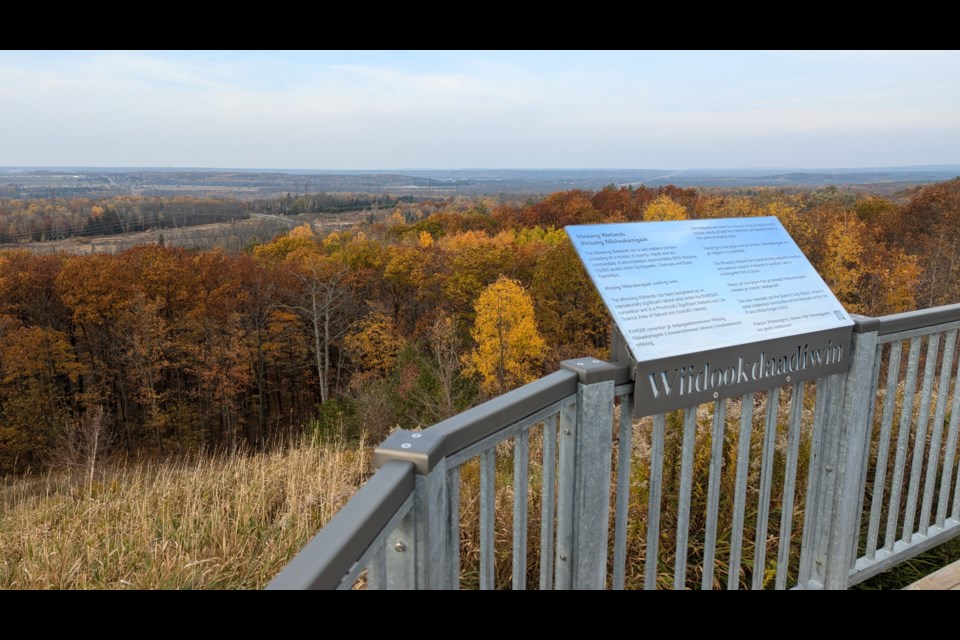 Information panels are attached the observation deck's railings.