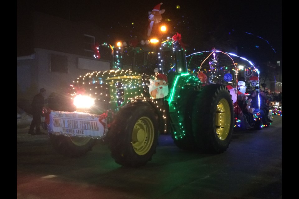 Parade of Lights delights crowd lined up along the parade route