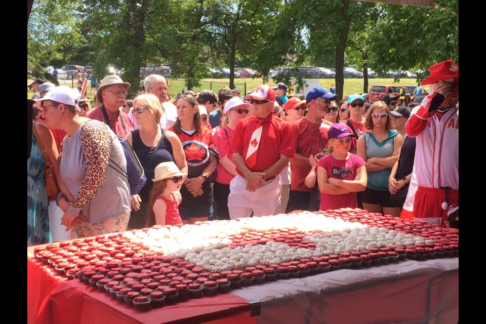 700 cupcakes form Canadian flag at Canada Day celebrations in North Bay