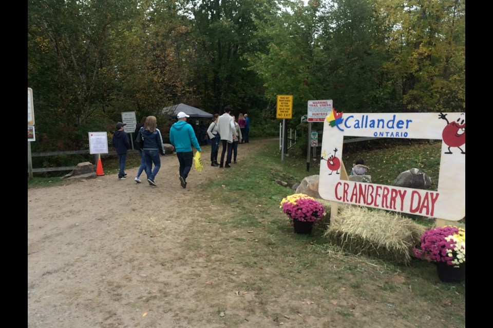 Hundreds attend Cranberry Day in Callander 