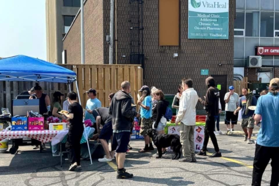 free-hot-dogs-for-the-homeless-sudburyjuly-25-2024supplied-1-crop