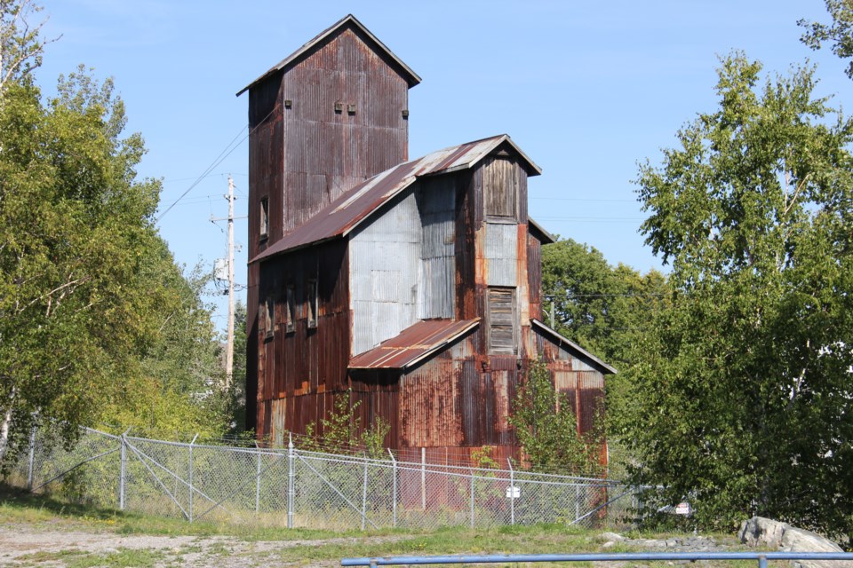 Cobalt silver mine headframe is the structural frame above an underground mine shaft so as to enable the hoisting of machinery, personnel, or materials.