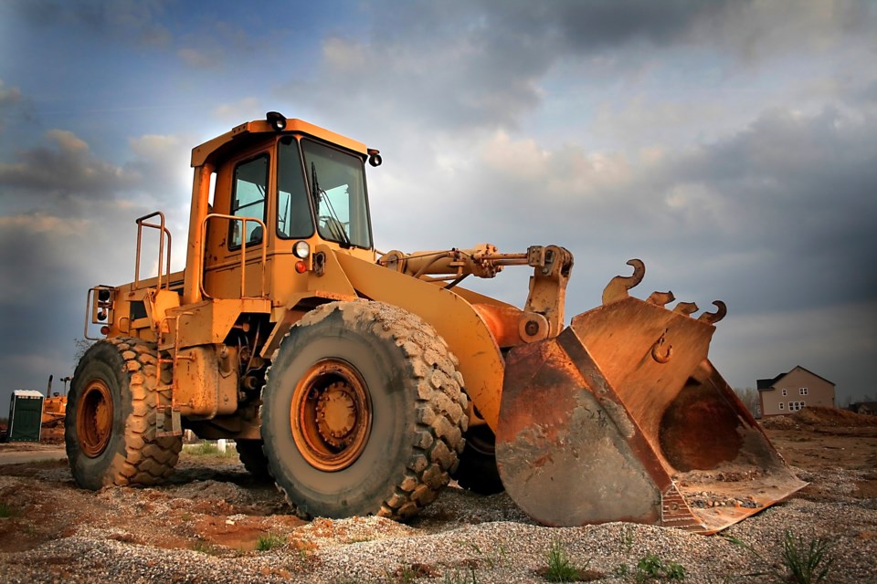 front end loader heavy equipment AdobeStock_5975972 2017