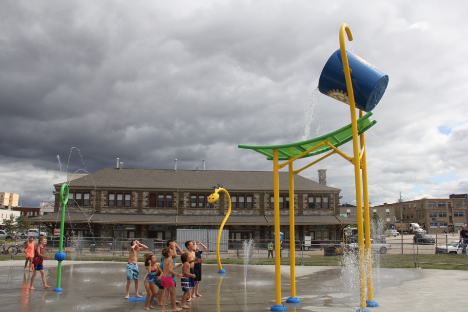 20190830 splash pad opening day big bucket 4 turl