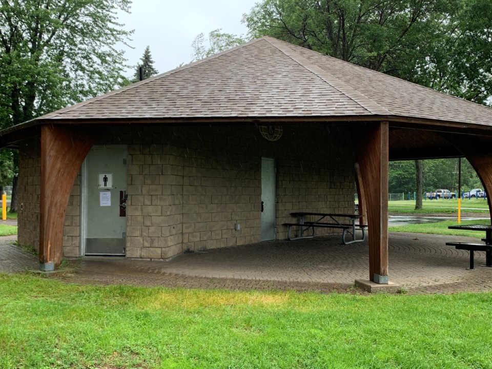 20200624 Lee Park washrooms