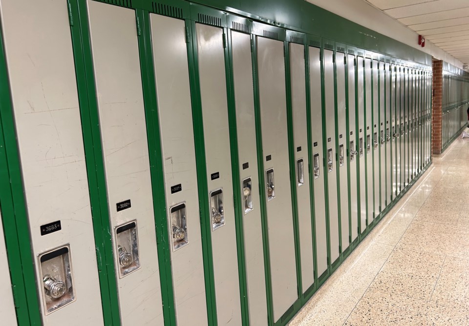 20240505-school-lockers-1-turl