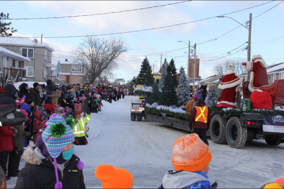 North Bay 2022 Santa parade