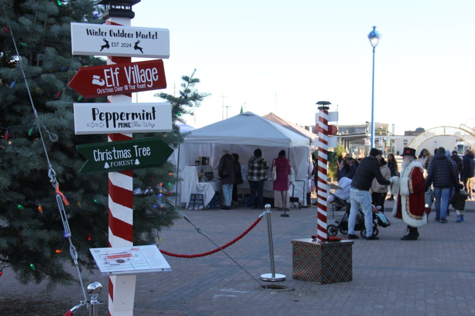 20241103-winter-outdoor-market-2-turl