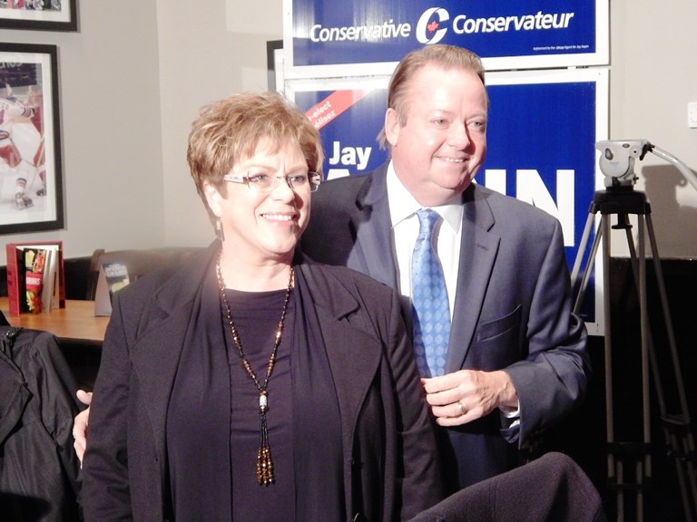 Jay Aspin speaks with supporters after his election defeat. Photo by Dennis Chippa. 