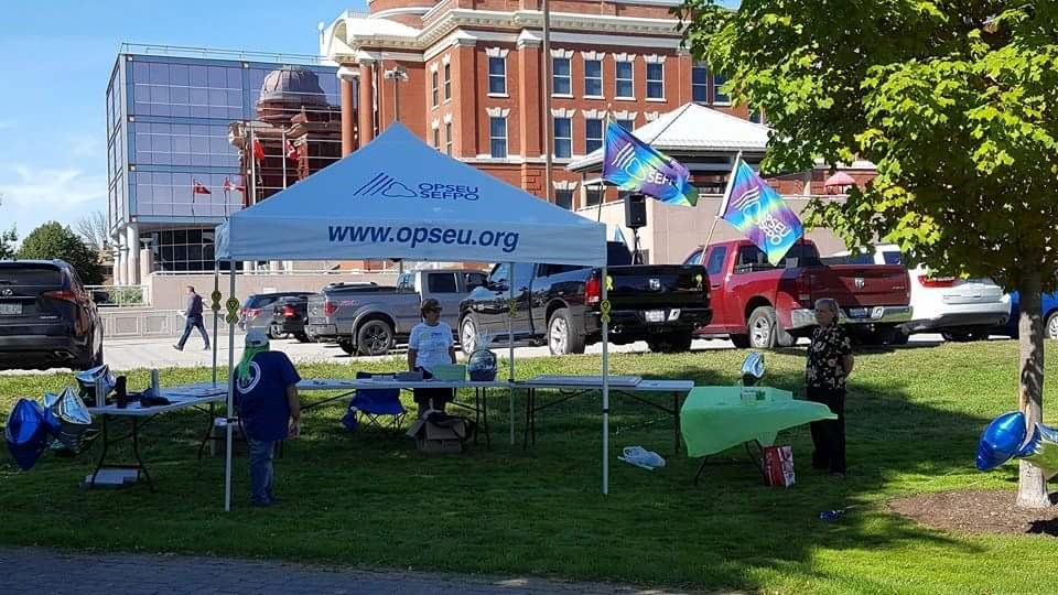 OPSEU members and the general public celebrated the grand opening of the new membership office. Photo courtesy OPSEU