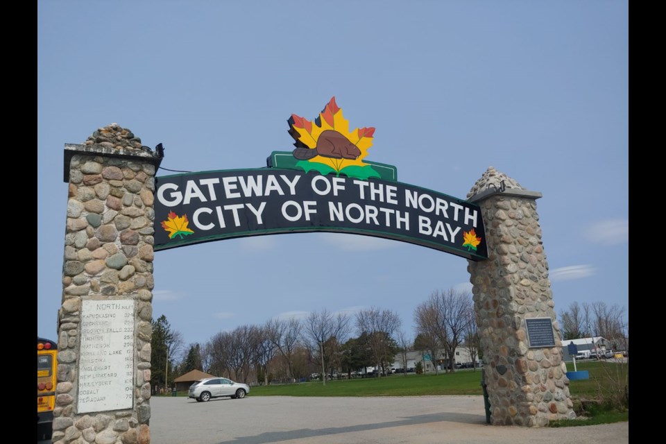 Iconic Gateway Arch is back in place North Bay News