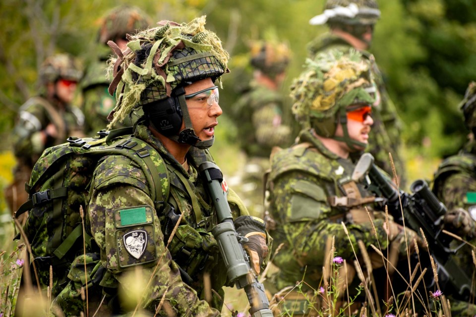 2024-canadian-forces-soldiers-in-camo