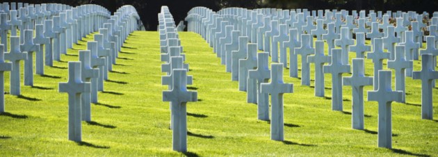 D-Day - Page 10 D-day-normandy-graves-adobestock_223152443