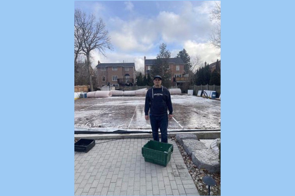 2025-01-14-markham-backyard-rink-crop