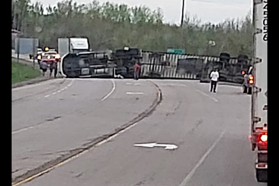 Highway 11 closed in both directions north of New Liskeard North