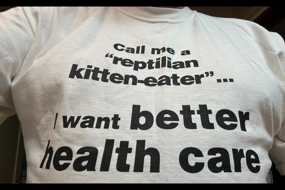 In 2023 the Ernie Eves campaign spun out in the finals weeks and issued a news release calling McGuinty an "evil reptilian kitten-eater." McGuinty's team made T-shirts in response and gave them out as souvenirs. 