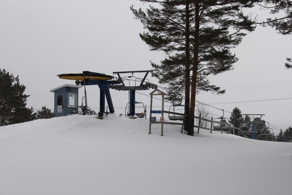 2018 Laurentian chair lift 2 turl