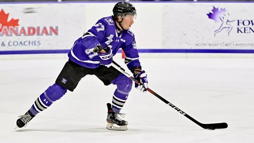 Jake Gravelle of the Western Mustangs.