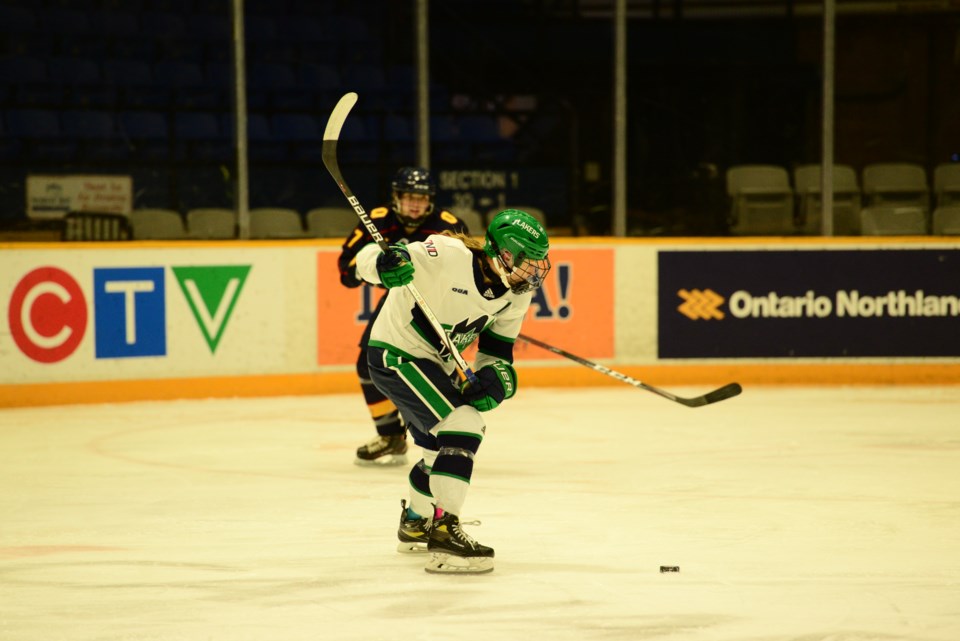 w-hky-vs-queens-oct-28-2023-brian-doherty-photo-15