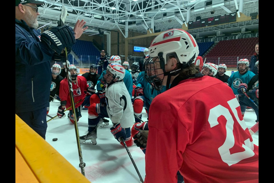 North Bay U18 AAA Trappers prepare for the regional championships. Photo by Chris Dawson.