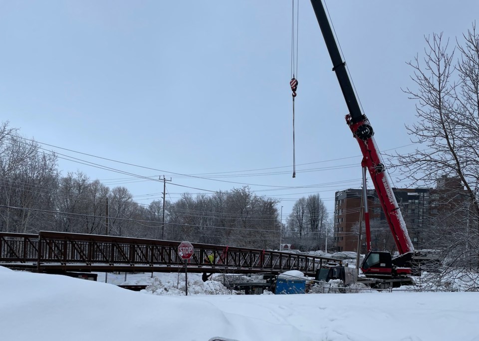 2023-02-10-oak-street-bridge-1