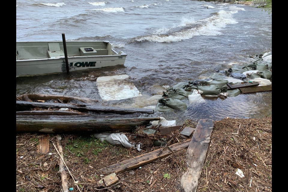 As well as the flood warning, officials are telling boaters to be aware of the large amount of debris floating in the lake. Jeff Turl/BayToday.