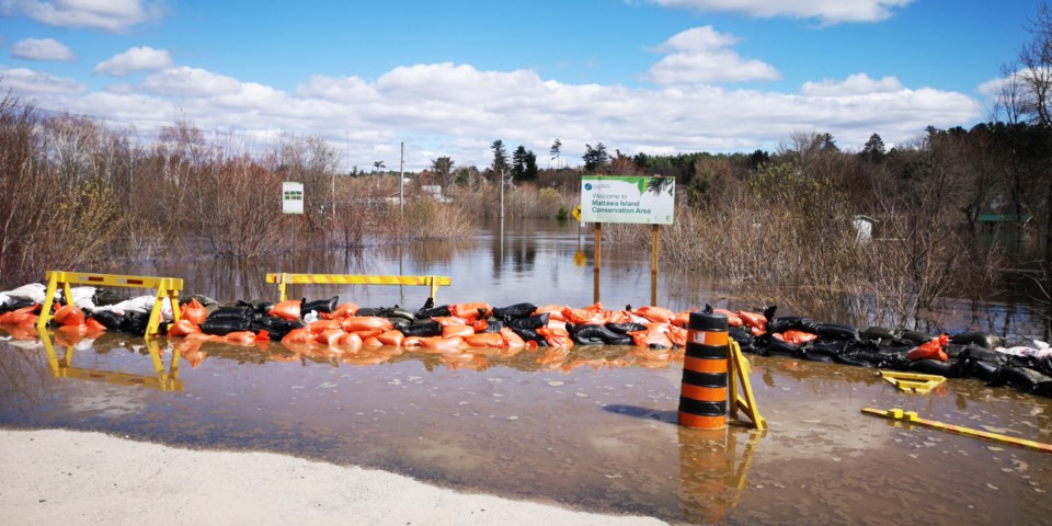 20190508 mattawa flooding brown