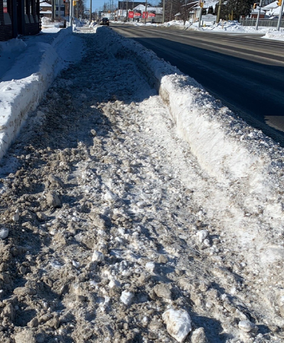 20220120 icy sidewalk cassells st