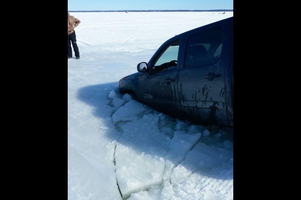 Truck goes through the ice on Lake Nipissing Lakenipissingtruckfeb20172