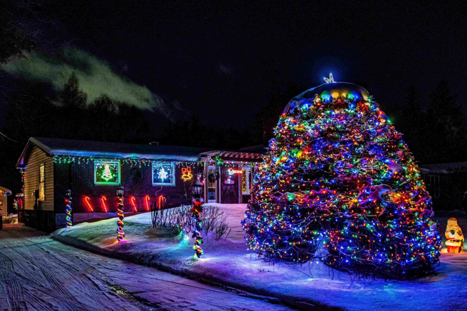 Local photographer Keith Benard has been photographing the area for decades, and he's always keen to capture some Christmas lights. This year, he shared a few of his favourites. 