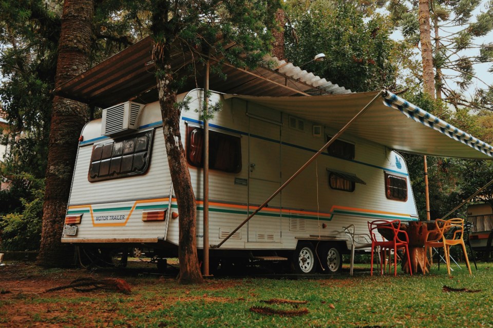 rv-parked-in-summerstockmarch-2025pexels