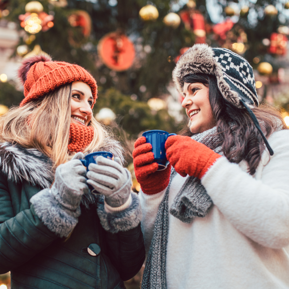 wme-friends-with-mugs