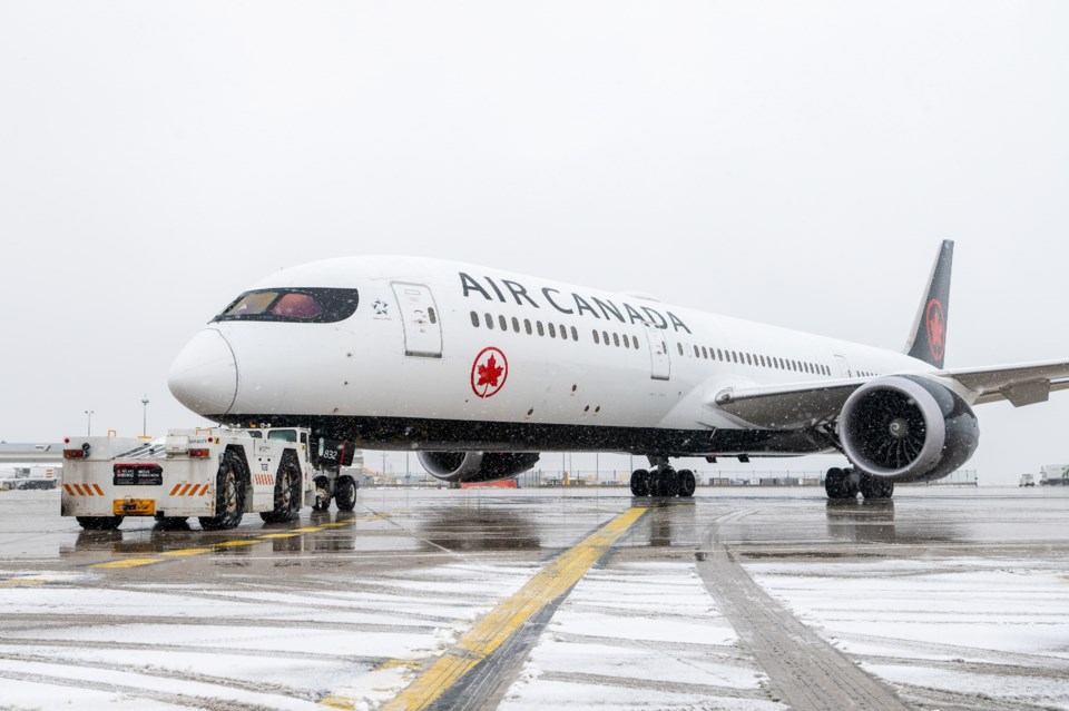 air-canada-dreamliner-submitted