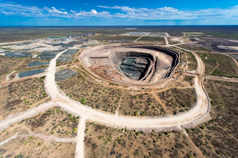 lucara-karowe-open-pit-credit-lucara-diamond